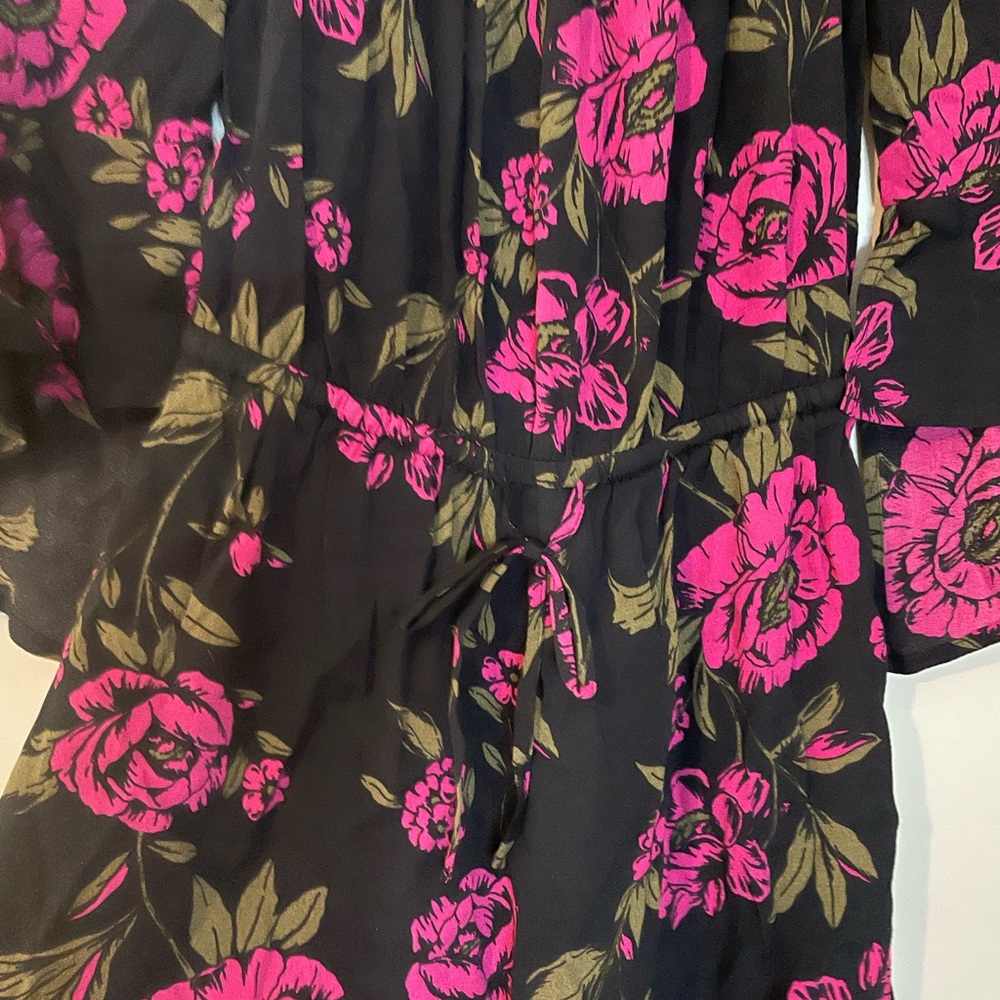 Rose romper - Picture 3 of 4